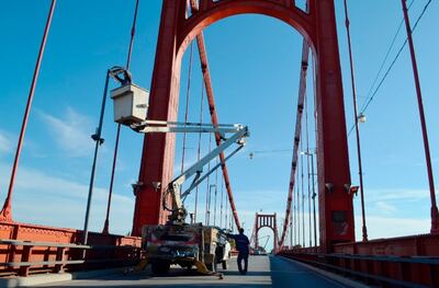 Necochea: Instalaron nuevas luminarias en el Puente Colgante