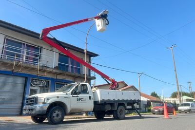 Necochea: Se reemplazan luminarias desde 26 y 59 en dirección a Jesuita Cardiel y calle 46