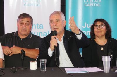 La Plata: Alak conformó la Junta Comunal de Etcheverry y anunció un plan de obras