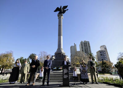 La Plata: Kicillof y Alak inauguraron las obras de remodelación de Plaza Italia