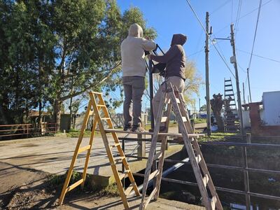 Madariaga: Culminó la instalación de las farolas ornamentales en la Calle 33