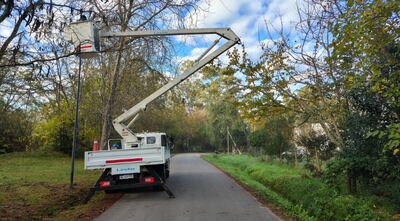 La Plata: Realizan mejoras en el alumbrado público del distrito