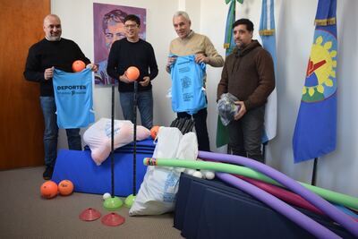 Berisso: La Comuna recibió material deportivo y planifica mejoras de infraestructura