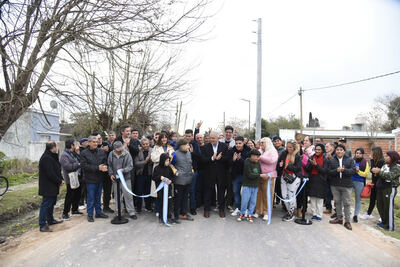 La Plata: Julio Alak inauguró obras viales en Abasto