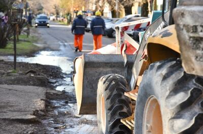 La Plata: Comenzó la ejecución de nuevo asfalto y obra hidráulica en Gonnet