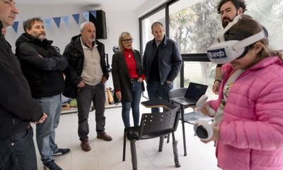Almirante Brown: Suman equipamiento y herramientas para los estudiantes del Club de Robótica de la UNaB
