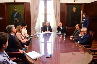 La Plata: El Municipio y la UNLP acordaron sumar médicos graduados a los CAPS