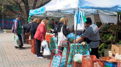Berazategui: Mercado Vecino sigue recorriendo el distrito en octubre