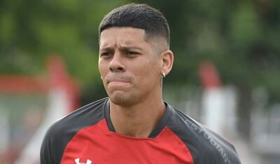 Marcos Rojo ya entrena con Estudiantes mientras espera la confirmación de su traspaso desde Racing