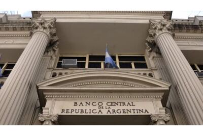 Deudores: El BCRA autoriza débitos automáticos en billeteras y bancos