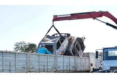 La Plata: Continúa el retiro de autos abandonados de Altos de San Lorenzo, Romero, Los Hornos y Tolosa