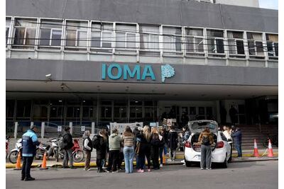 Alerta por llamadas falsas a jubilados bonaerenses: Usan los nombres del IPS e IOMA para prometer premios y robar datos