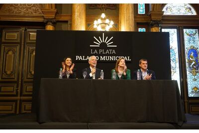 La Plata: Alak y Estela Díaz lanzaron una nueva capacitación en Ley Micaela para trabajadores municipales