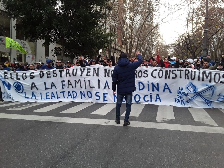 Un sector de la UOCRA movilizó en La Plata