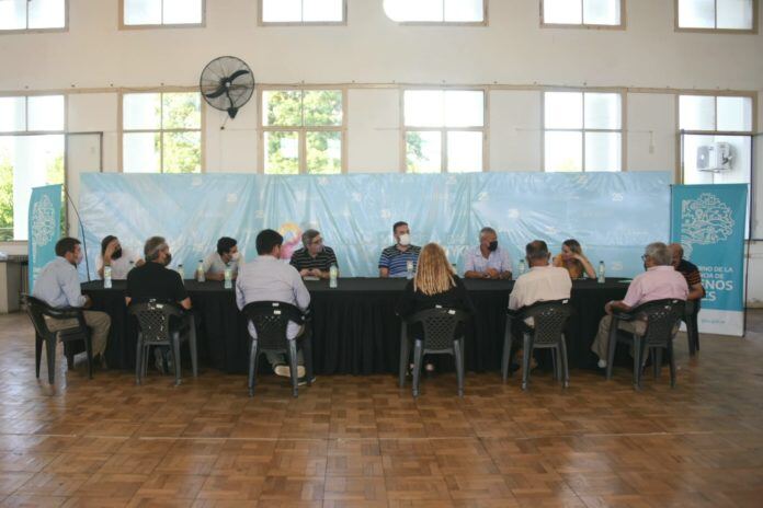 25 de Mayo: Javier Rodríguez se reunió con productores del Partido