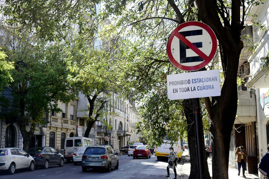 La Plata: Desde agosto funcionarán carriles exclusivos para transporte de pasajeros en calle 54