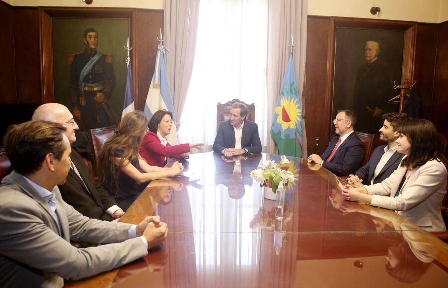 La Plata: Garro se reunió con la embajadora de Francia para avanzar en una agenda ambiental