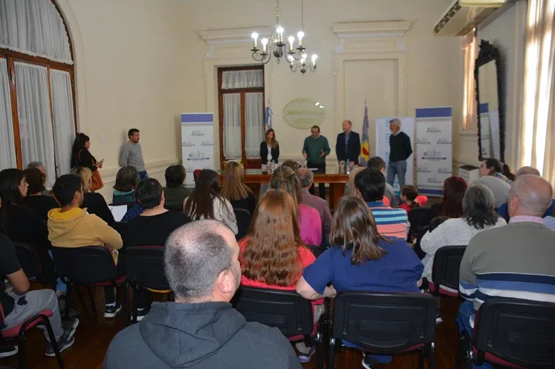 Benito Juárez: En el marco del programa "Mi escritura, mi casa", 38 familias firmaron sus títulos de propiedad
