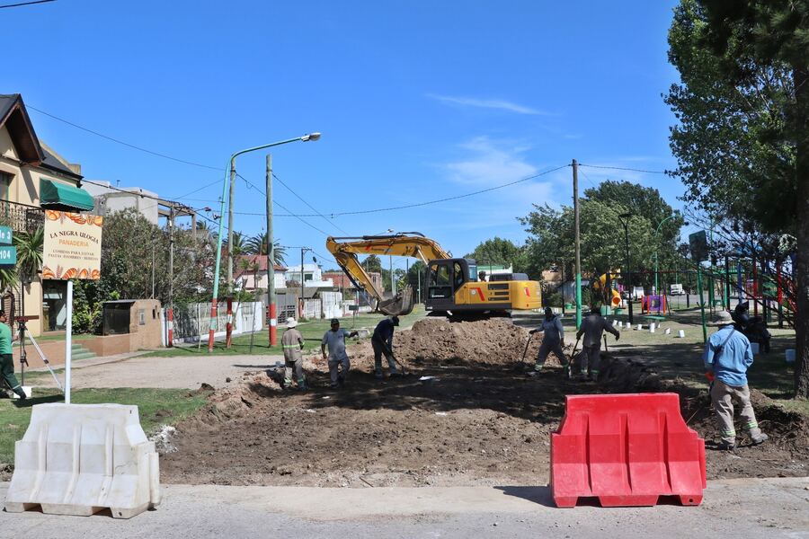 Ensenada: Se puso en marcha el plan de pavimentación para Punta Lara