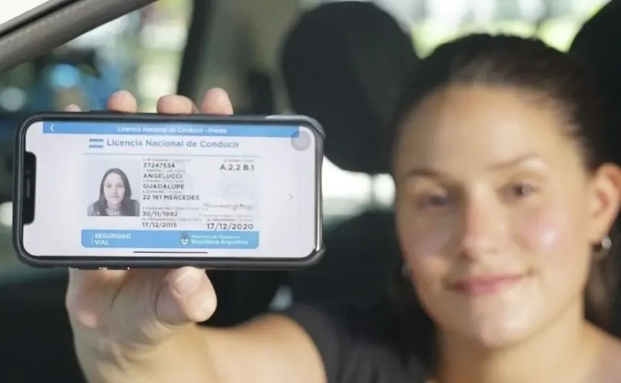 Vacaciones de verano: ¿Qué documentación necesitas para circular en la ruta?