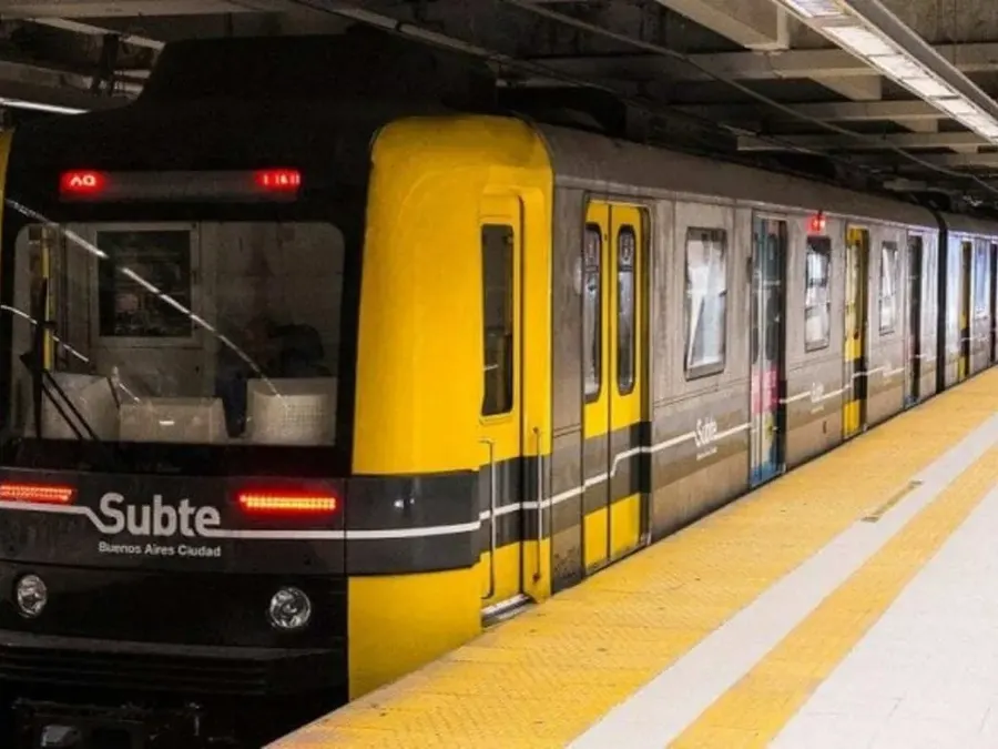 Hoy habrá apertura de molinetes y paro en la Línea D del Subte