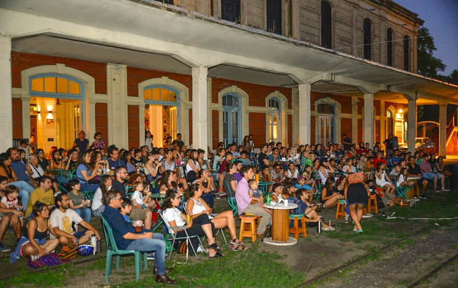 La Plata: El Cine Móvil funcionará este verano en Meridiano V