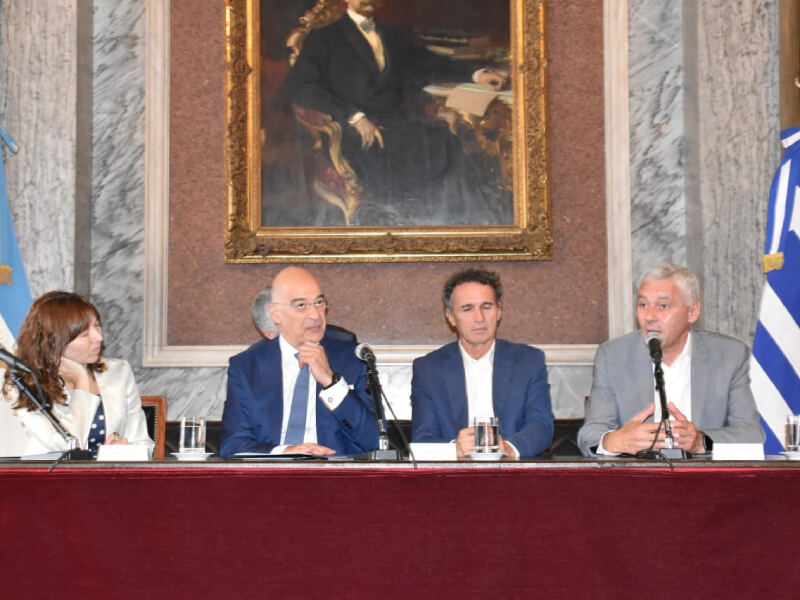 Berisso: Se firmó un convenio para la concreción de nuevo predio deportivo en la ciudad