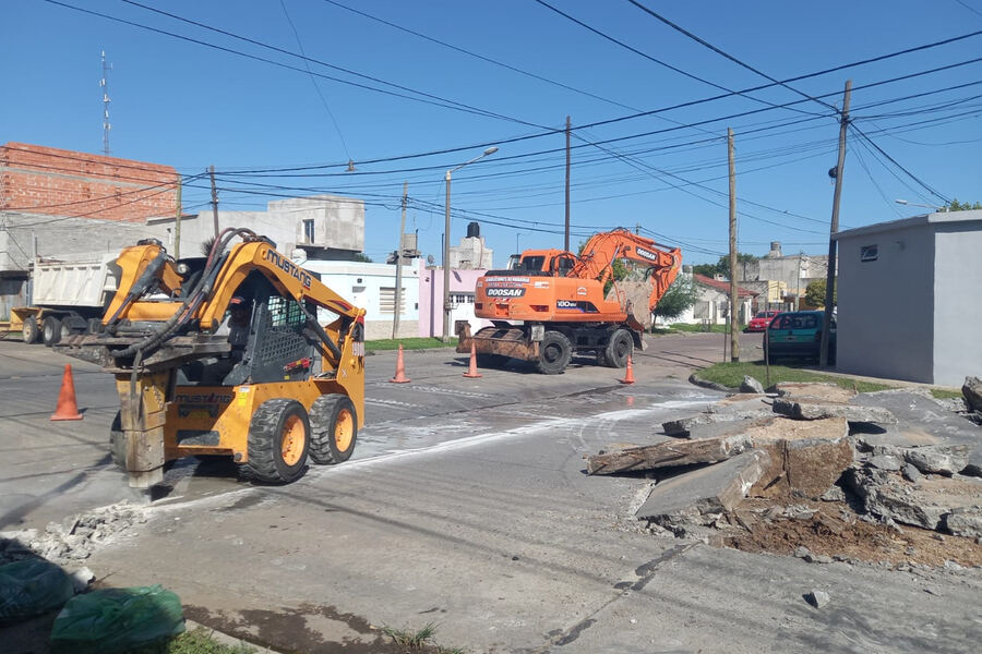 Olavarría: La Comuna lleva adelante trabajos de mantenimiento vial en distintos puntos del Partido