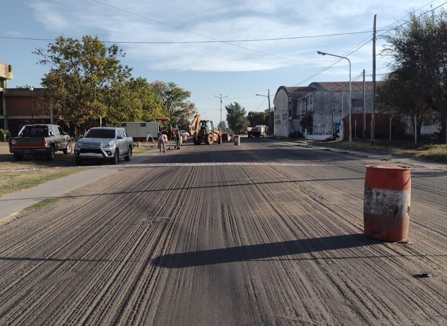 25 de Mayo: Se reanudan los trabajos de remodelación en la Avenida 18