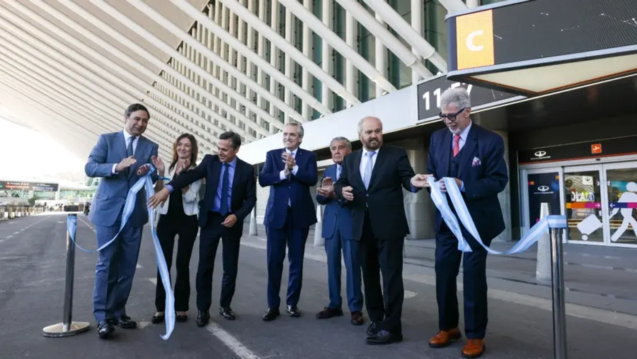 Alberto Fernández inauguró la nueva terminal de Ezeiza