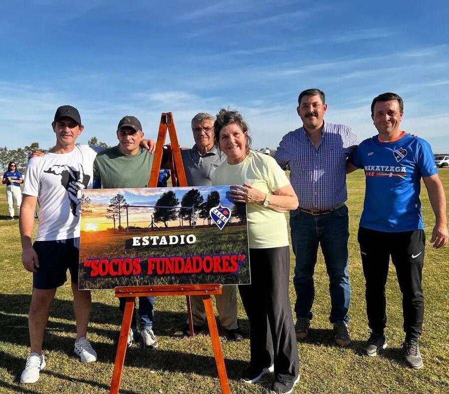 Carlos Tejedor: Gianini participó de la  inauguración del estadio de "Socios Fundadores"