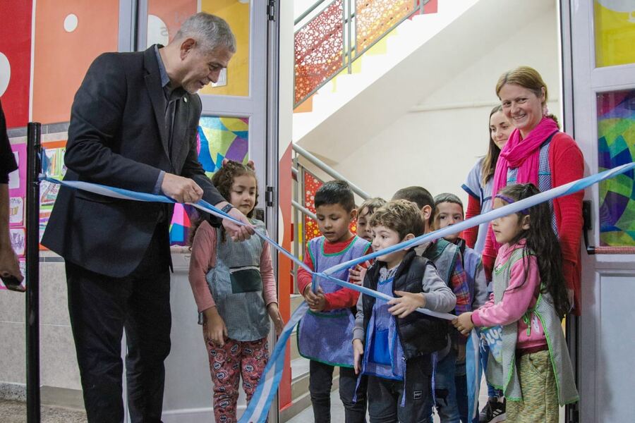 Avellaneda: Inauguraron las obras de remodelación en el Jardín 909 de Piñeiro