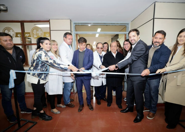Berazategui: Kicillof supervisó las obras de remodelación en el hospital Evita Pueblo