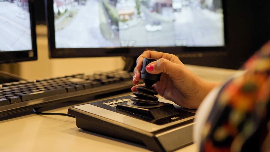 Mar del Plata: El Municipio realizó mejoras en cámaras de seguridad e incorporó privadas al monitoreo del COM