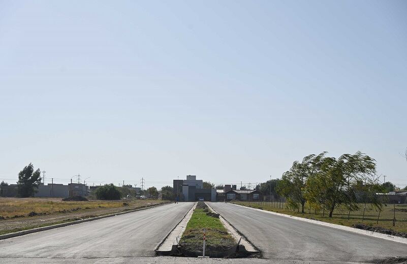 Bahía Blanca: Avanza a buen ritmo la pavimentación de la calle Necochea
