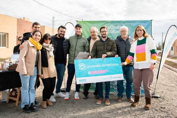 Tapalqué: Entregaron 24 nuevas viviendas a familias de la ciudad