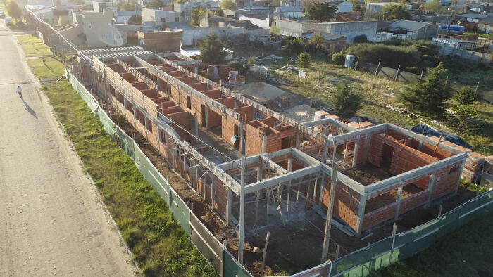 Balcarce: El Gobierno bonaerense avanza con obras de pavimento, salud y arquitectura