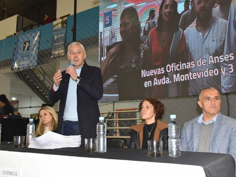 Berisso: Entregaron 518 escrituras de propiedad a familias de la ciudad