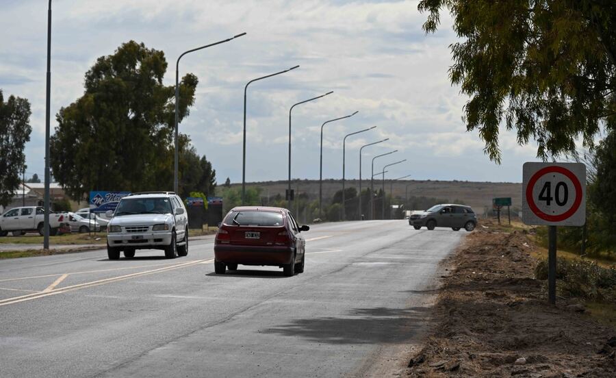 Bahía Blanca: Llevan adelante la construcción y demarcación de dársenas el acceso a la ciudad