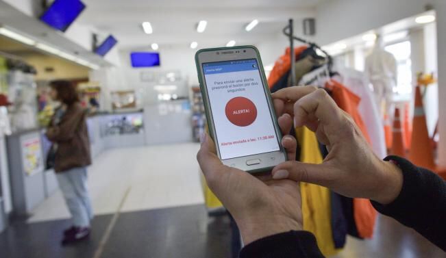 Mar del Plata: El Municipio ya entregó 500 botones de alerta y conectó más de 620 cámaras privadas al COM