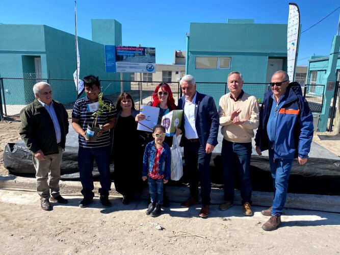 Patagones: La Provincia entregó 18 nuevas viviendas