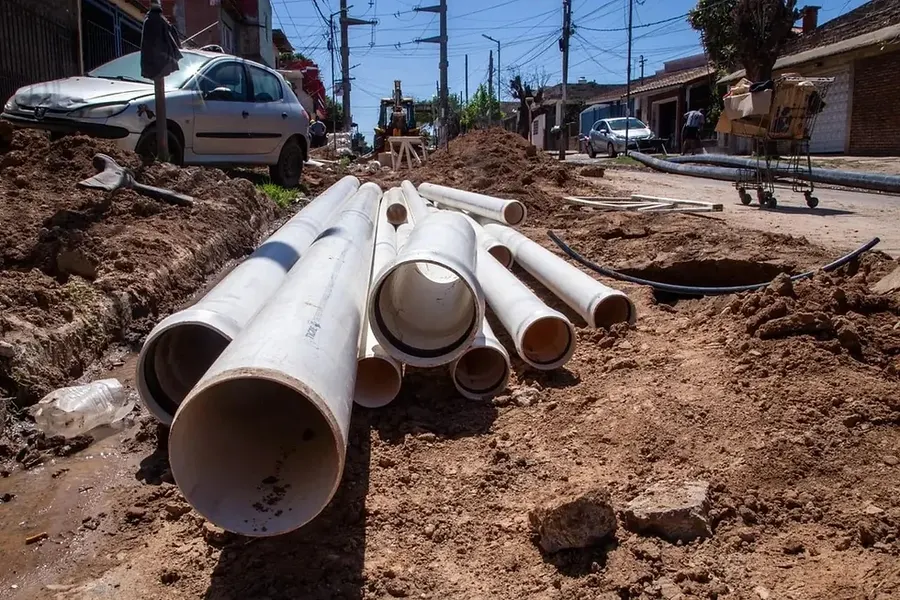 Quilmes: Avanzan las obras de agua y cloacas en el barrio Itatí