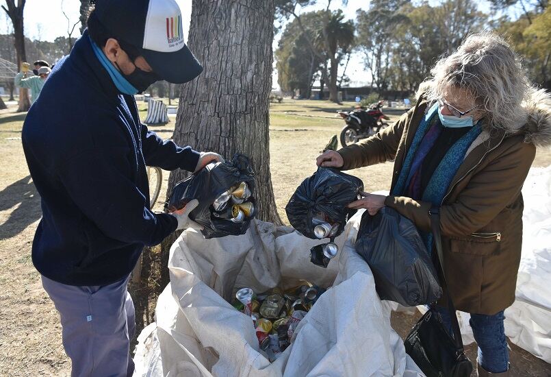 Bahía Blanca: Llega una nueva jornada de Ecocanje a Parque Boronat