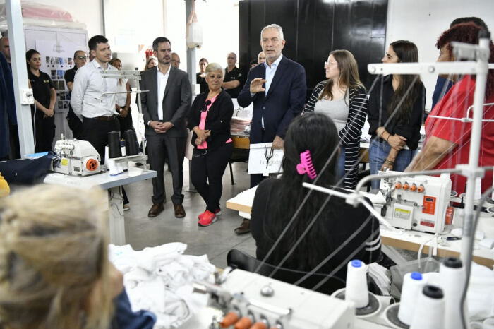 La Provincia lanzó una marca de ropa fabricada por internos
