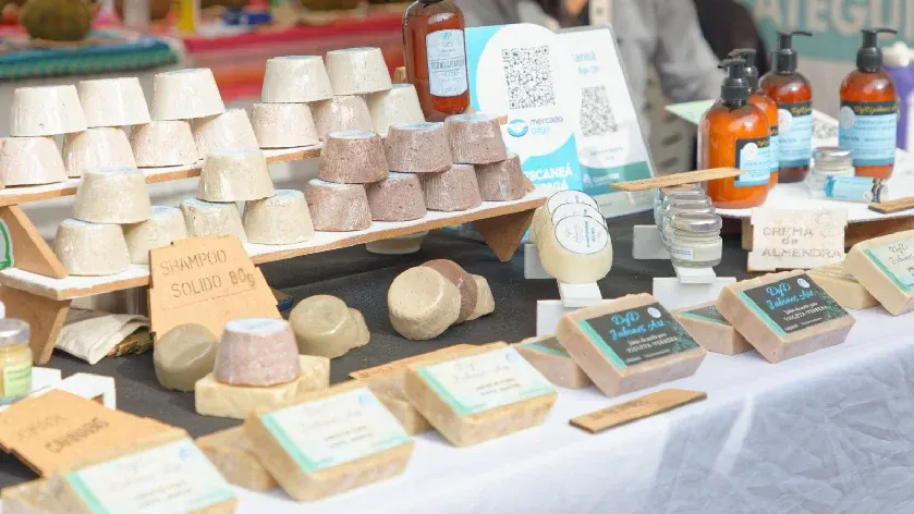 Berazategui: Se desarrolla una nueva edición de la Feria Emprender