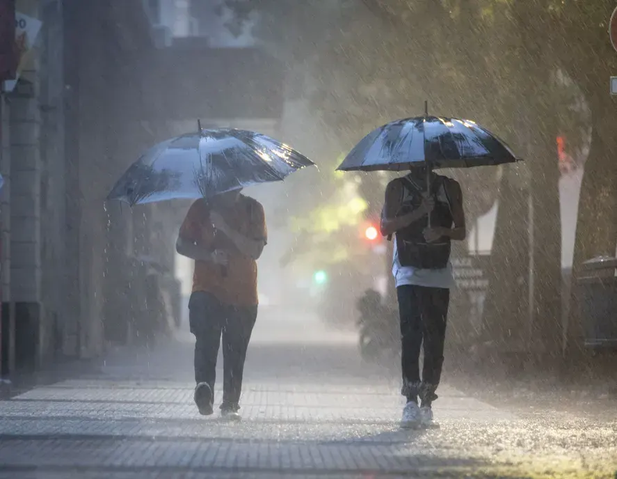 La Plata: Rige el nivel de alerta "Amarillo" por tormentas en la región