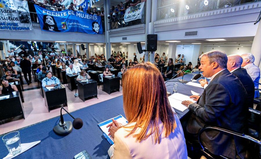 Almirante Brown: Cascallares abrió las sesiones del HCD y pidió ser "innovadores, solidarios y cercanos a los vecinos"