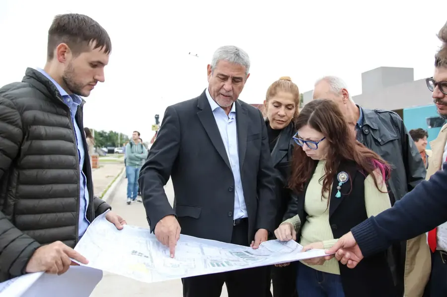 Avellaneda: Ferraresi y Batakis recorrieron obras de viviendas e infraestructura