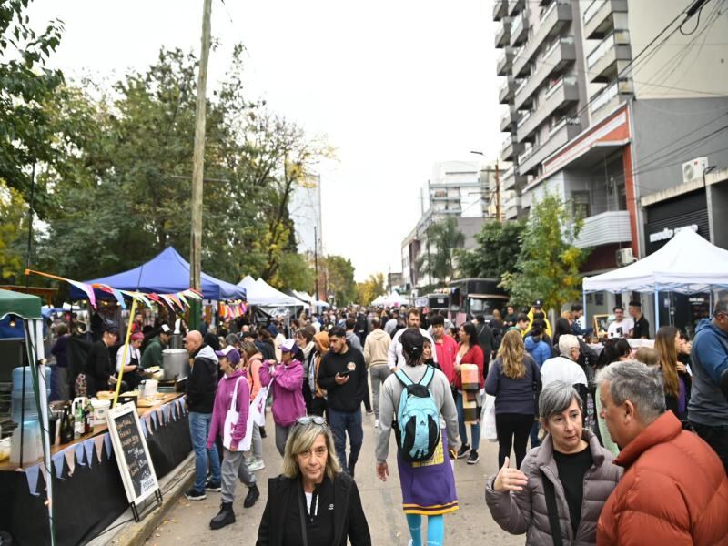 Lomas de Zamora: Miles de familias participaron de “Comunidad Banfield” en la Plaza del Campeón