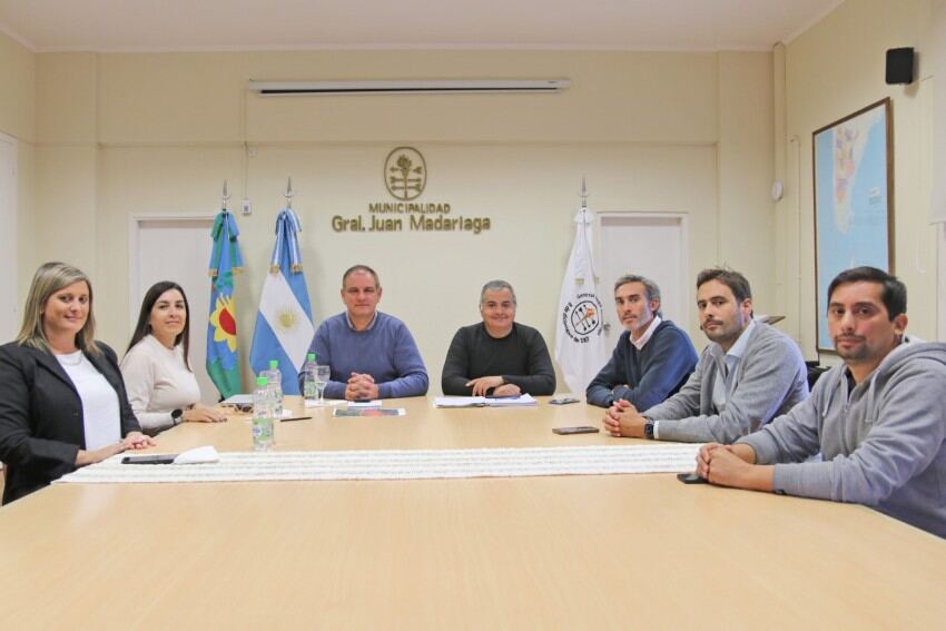 Madariaga: Avanzan las gestiones para llevar fibra óptica a todo el distrito